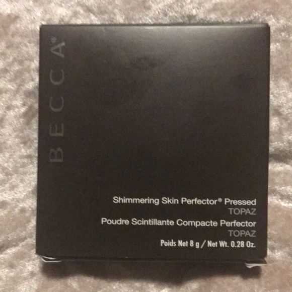BECCA Cosmetics
Shimmering Pressed Highlighter - Picture 1 of 2
